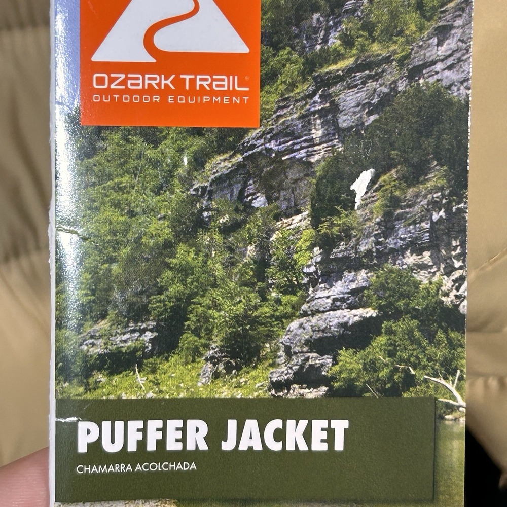 Ozark Trail Men's Zip Front Puffer Jacket Size M Beige Winter Coat Zip Pockets - Picture 4 of 11